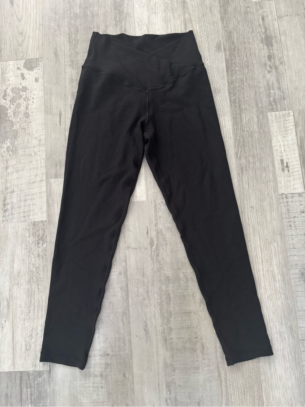 Offline by Aerie High-Rise Black Sculpting 7/8 Short Inseam Leggings